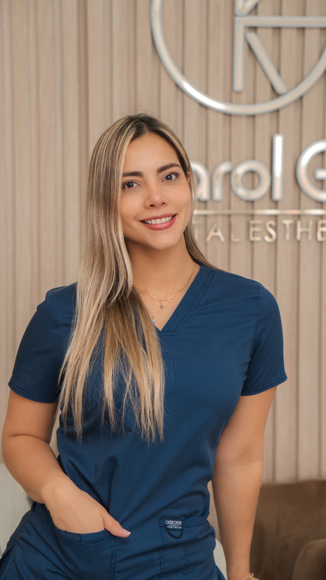 Dra. Karol Gil at her dental atelier